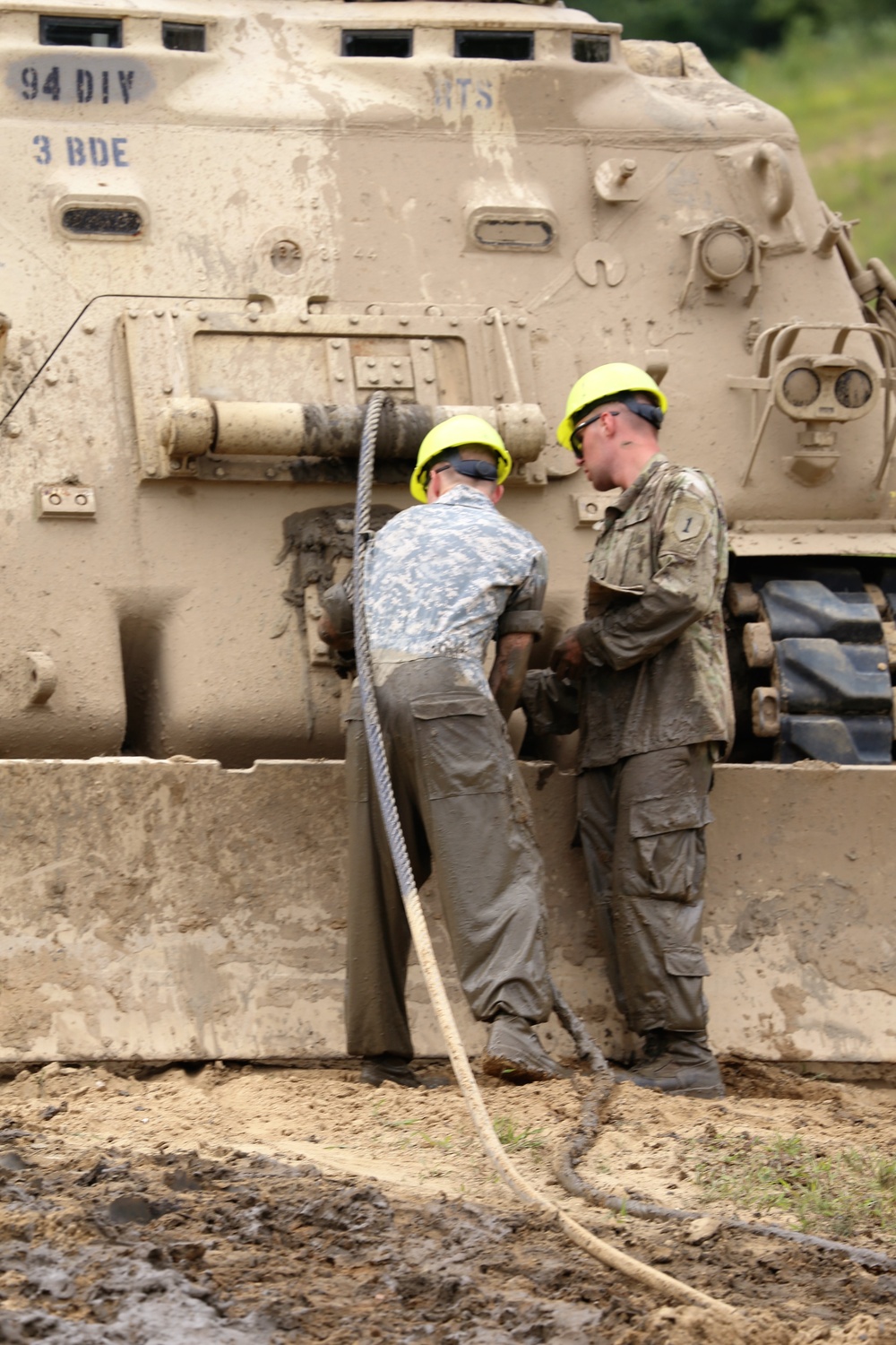 Tracked Vehicle Recovery Course students train at Fort McCoy