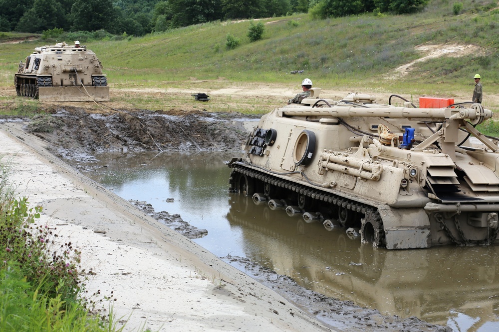 Tracked Vehicle Recovery Course students train at Fort McCoy