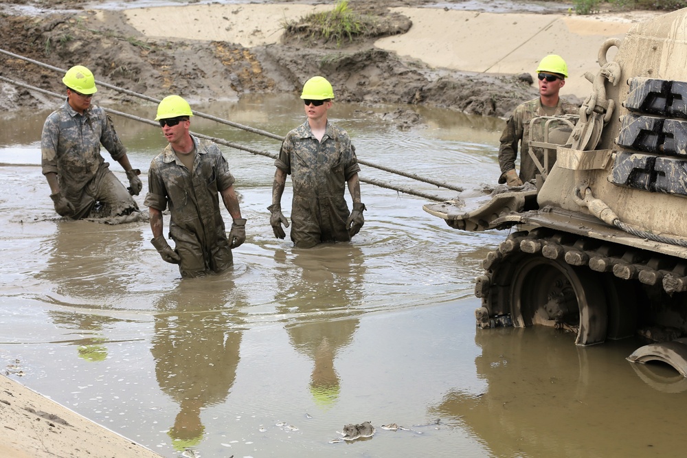 Tracked Vehicle Recovery Course students train at Fort McCoy