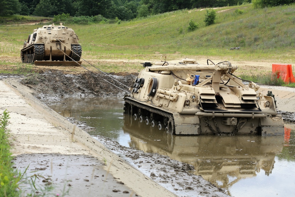 Tracked Vehicle Recovery Course students train at Fort McCoy