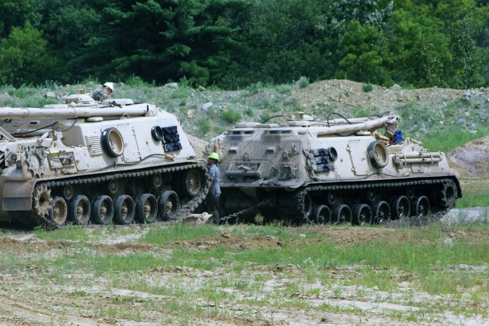 Tracked Vehicle Recovery Course students train at Fort McCoy