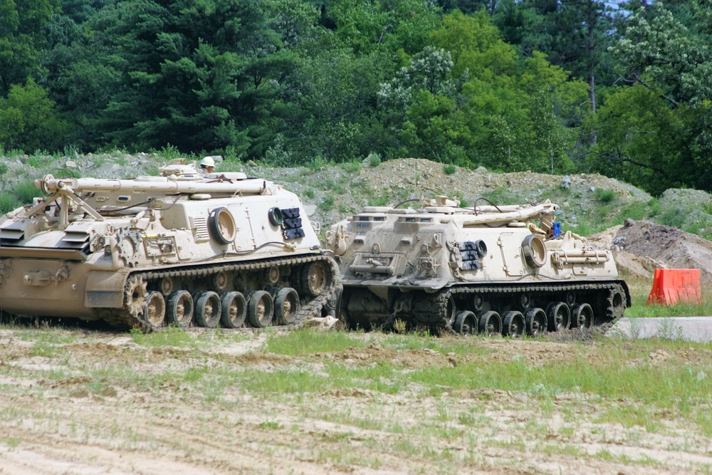 Tracked Vehicle Recovery Course students train at Fort McCoy