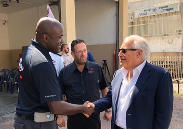 U.S. Ambassador meets American firefighters in Gaza Periphery