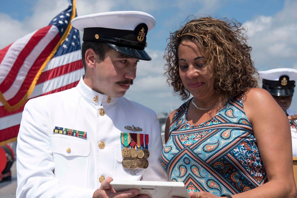 Chief Machinist's Mate Retires Aboard USS Wisconsin