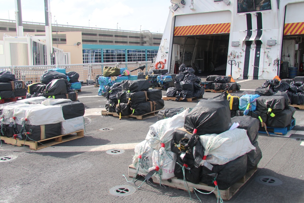 Coast Guard offloads more than 12,500 pounds of cocaine, 50 pounds of marijuana in Port Everglades