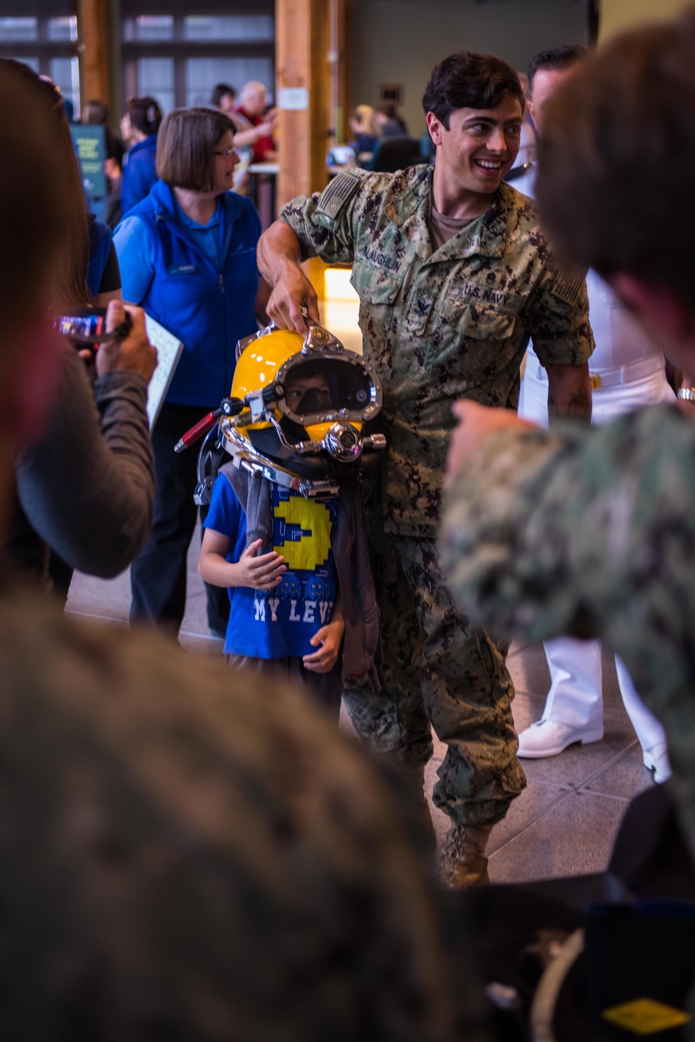 NSE Dive Locker Hosts Static Display at Seattle Aquarium