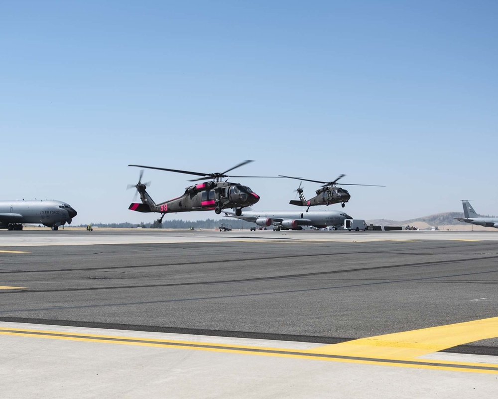 Air National Guardsmen fight fires in Eastern Washington