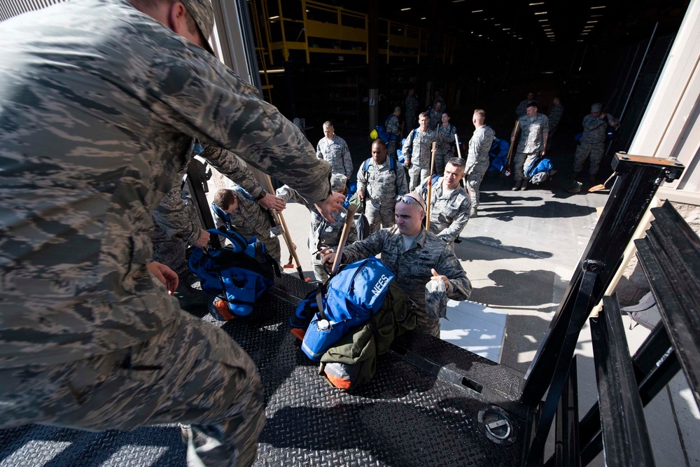 Air National Guardsmen fight fires in Eastern Washington
