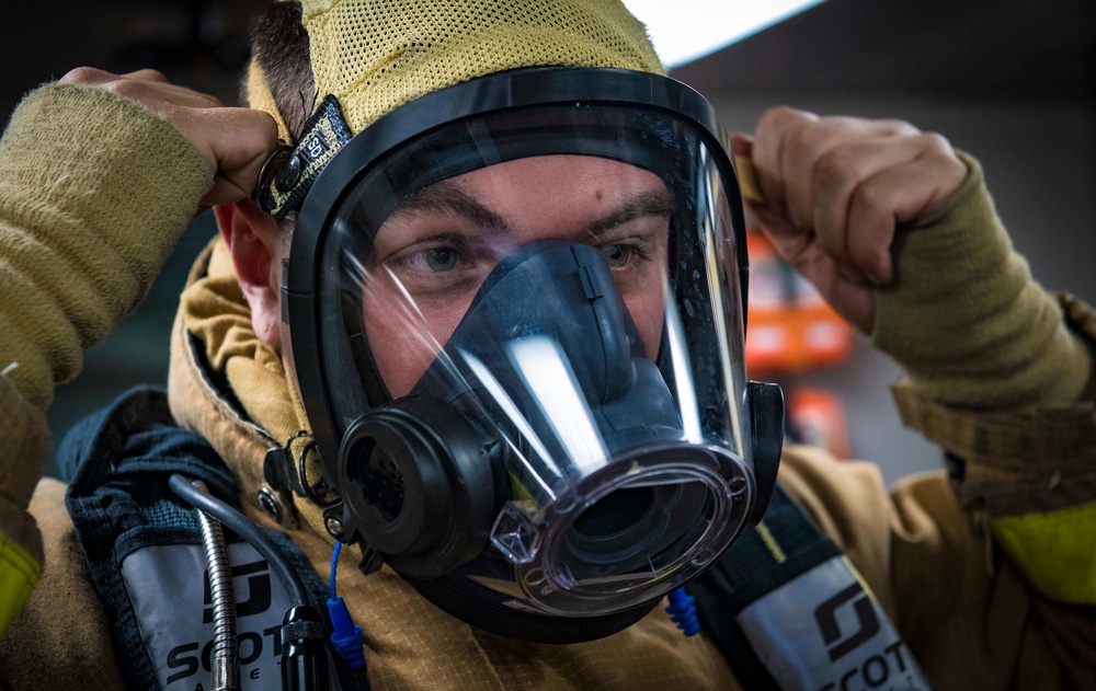 USS Carney Conducts General Quarters Drill