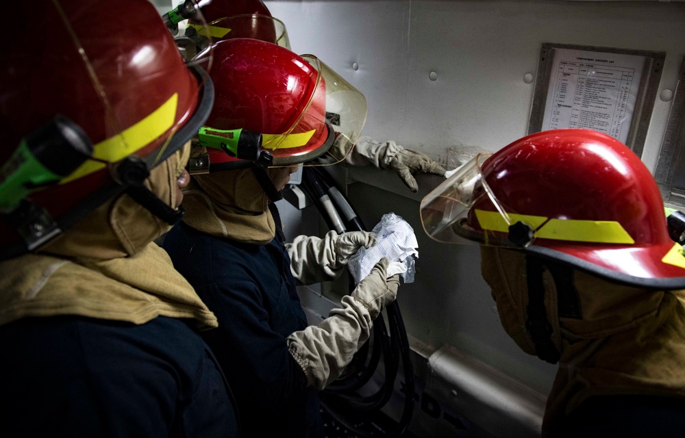 USS Carney Conducts General Quarters Drill