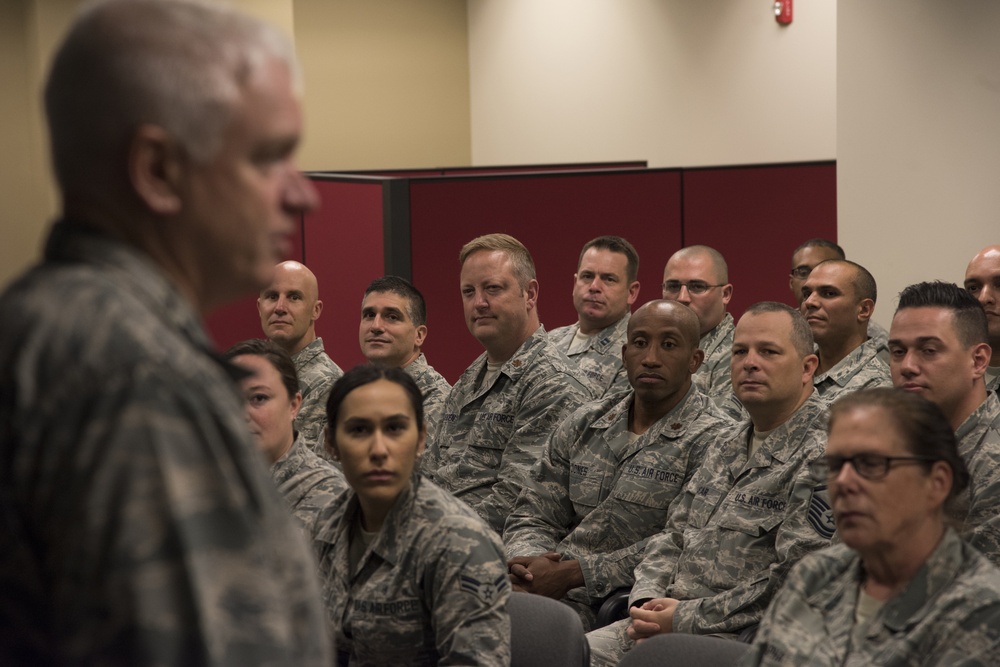 Lt. Gen. Rice visits the 105th Airlift Wing