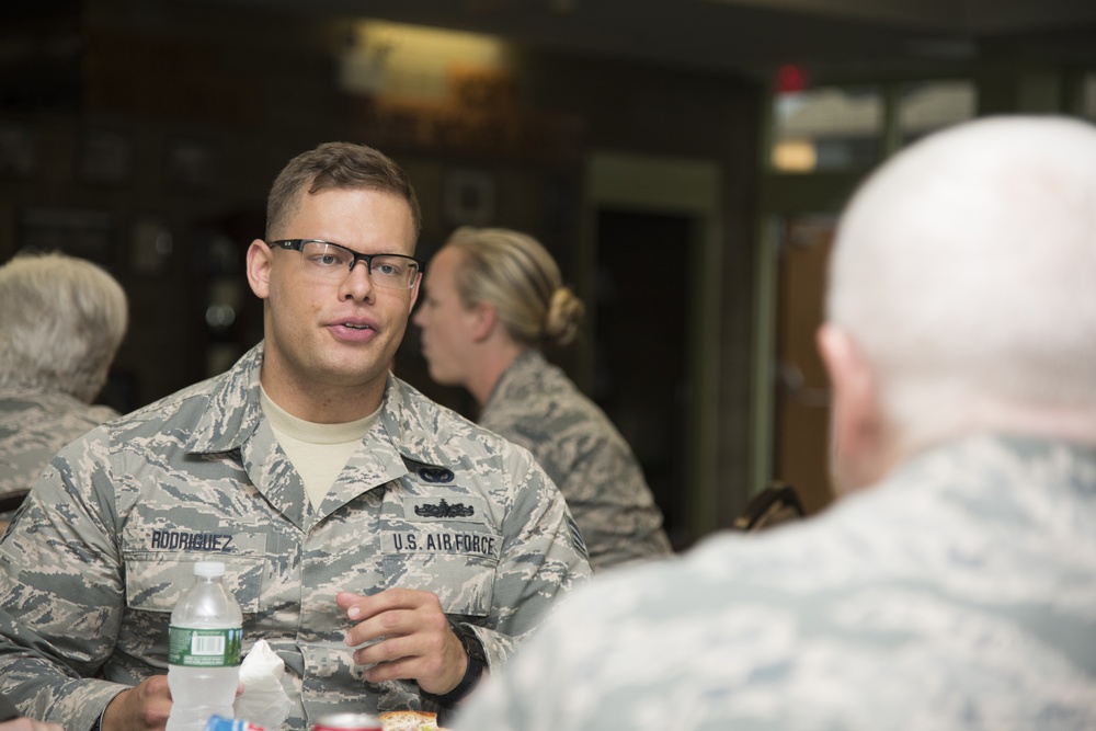 Lt. Gen. Rice visits the 105th Airlift Wing