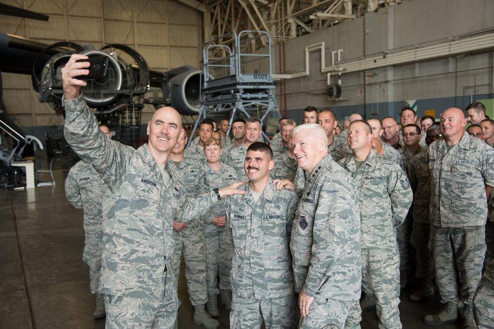 Lt. Gen. Rice visits the 105th Airlift Wing