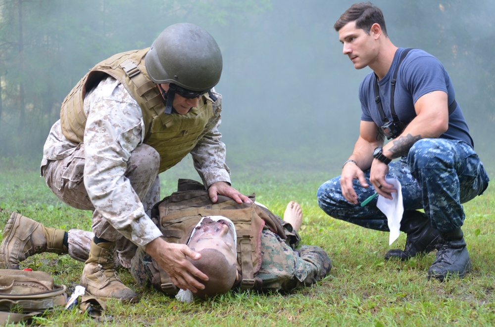 SgtMaj Charles Metzger Interacts with Tactical Combat Casualty Care Course