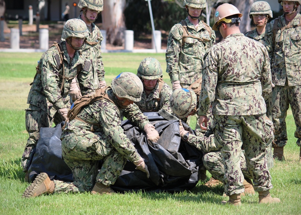 CECOS Students Practice with Base-X 305 Tent