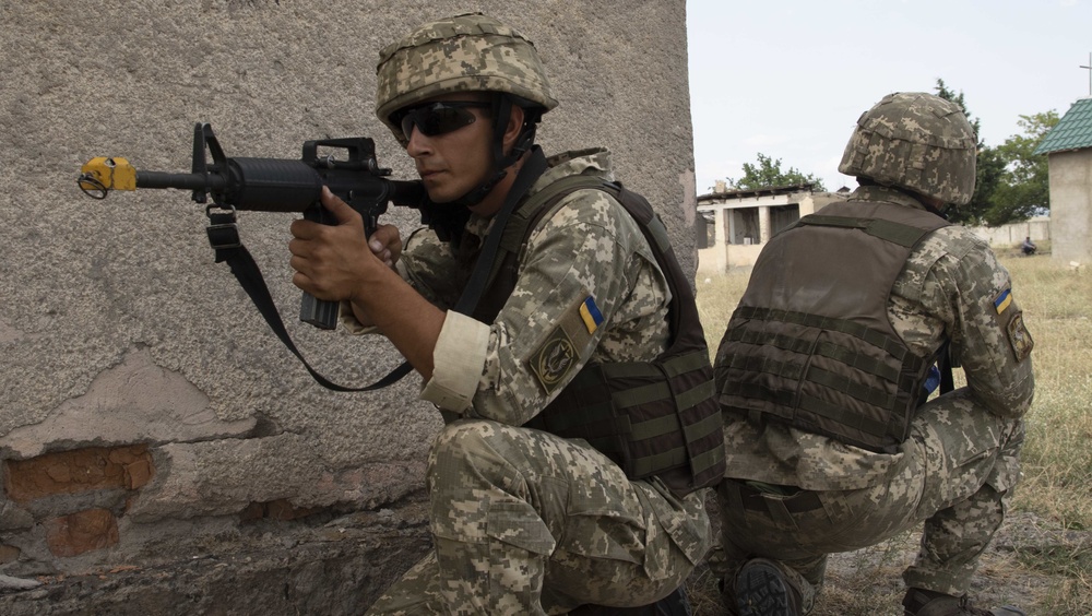 Georgian Army , Ukrainian Marines conduct urban ops training for Noble Partner 18
