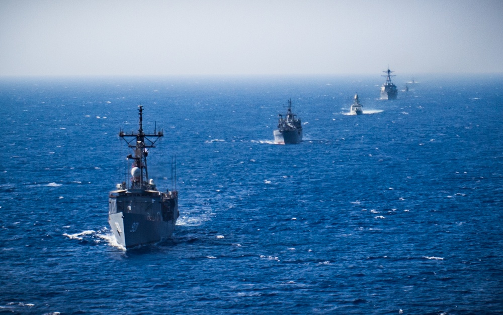 U.S. Navy, Egypt and UAE ships steam together for Eagle Salute 18