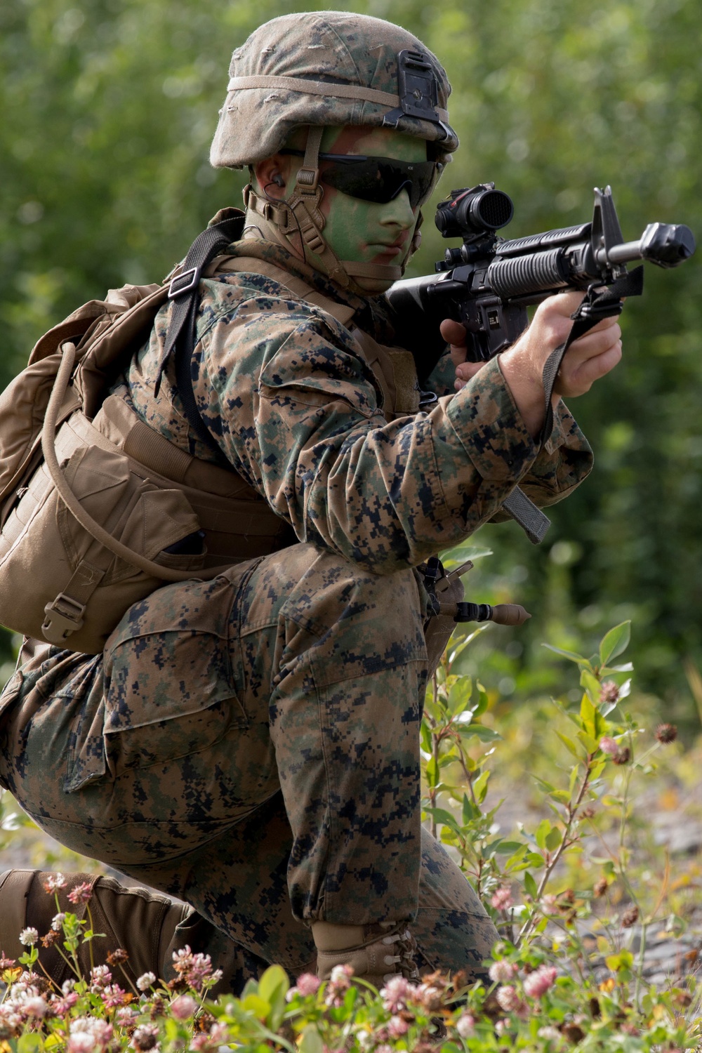 4th Marine Division Super Squad Competitors Conduct Air Movement Operations