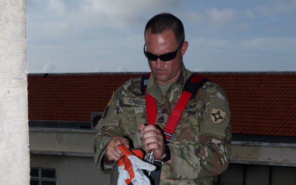 CERFP conducts SAR simulations using ropes with the VKC