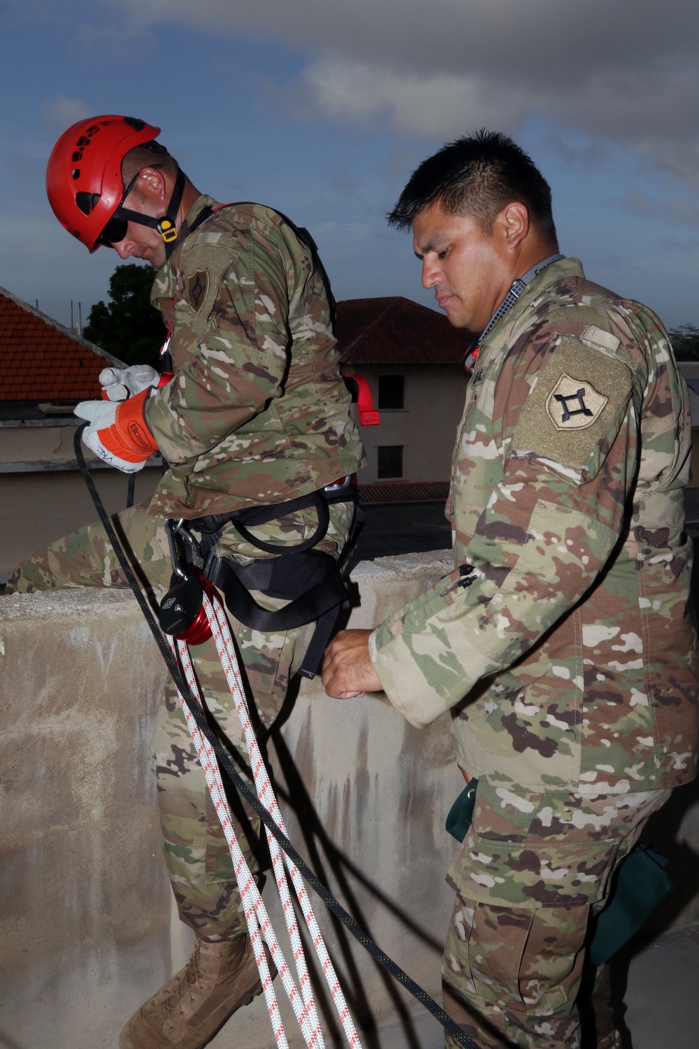 CERFP conducts SAR simulations using ropes with the VKC