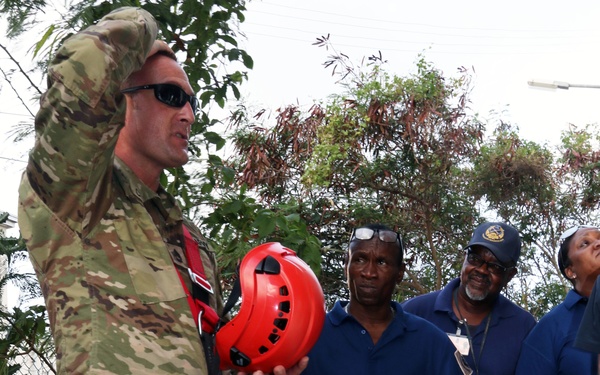 CERFP conducts SAR simulations using ropes with the VKC