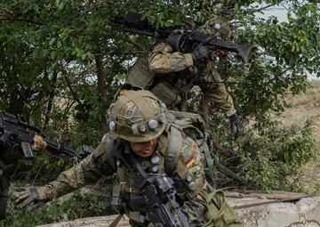German army shows solidarity during Noble Partner 18