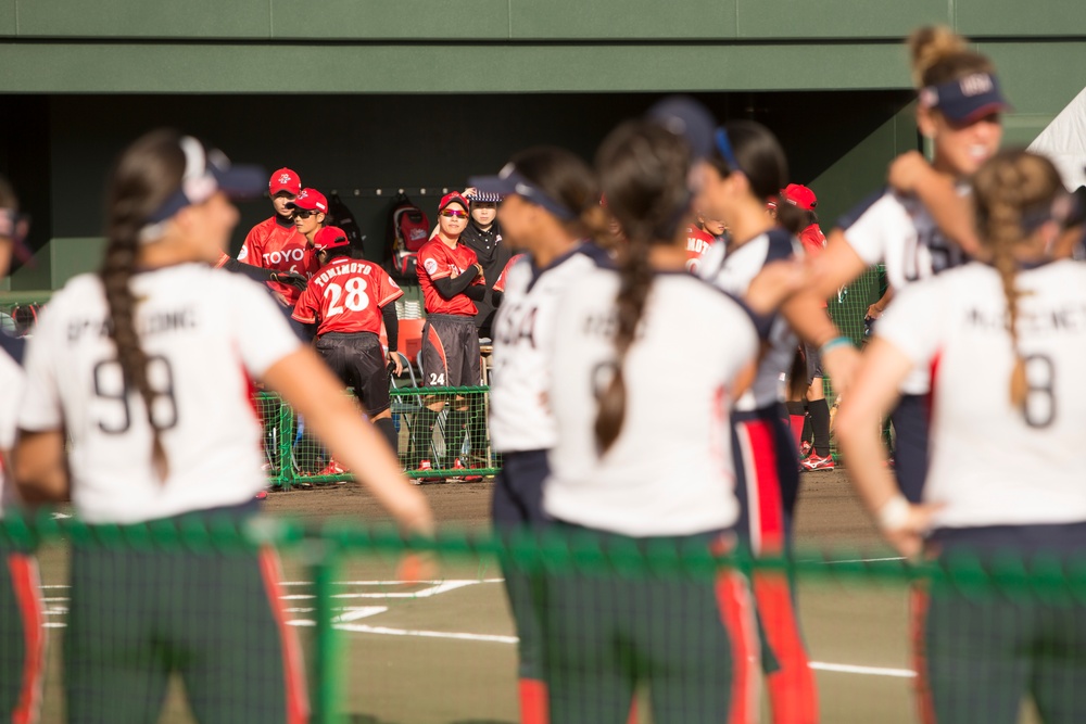 USA Softball Women's National Team visits MCAS Iwakuni