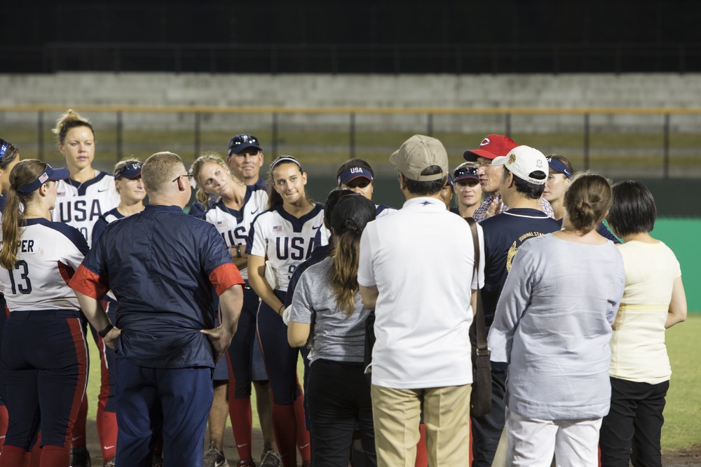 USA Softball Women's National Team visits MCAS Iwakuni