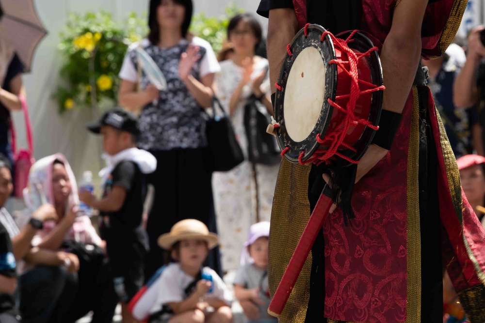 The Parade of 10,000 Dancers