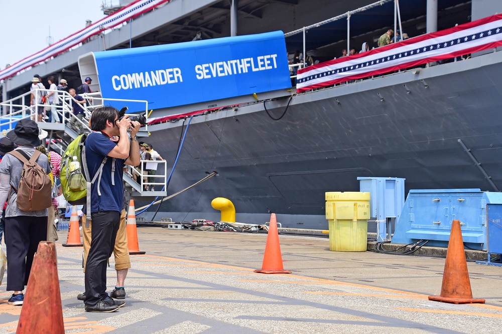 Commander Fleet Activites Yokosuka, Friendship Day