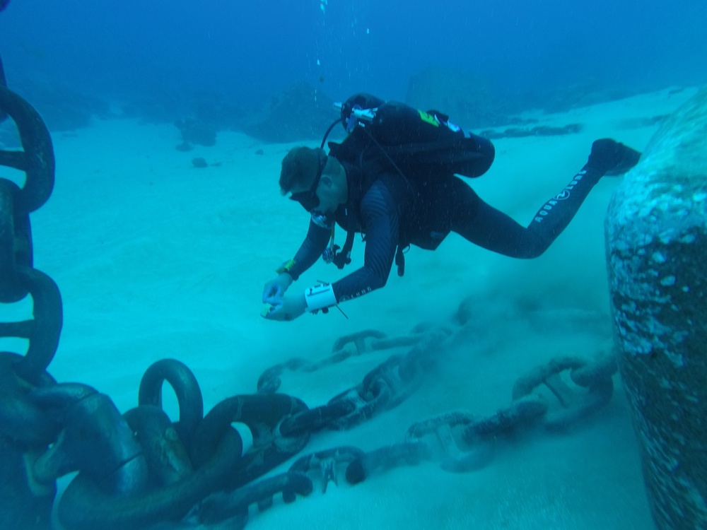 UCT 2 Completes Emergent Repairs to the Off-Shore Fuel System Mooring on Wake Island