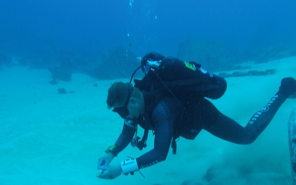 UCT 2 Completes Emergent Repairs to the Off-Shore Fuel System Mooring on Wake Island