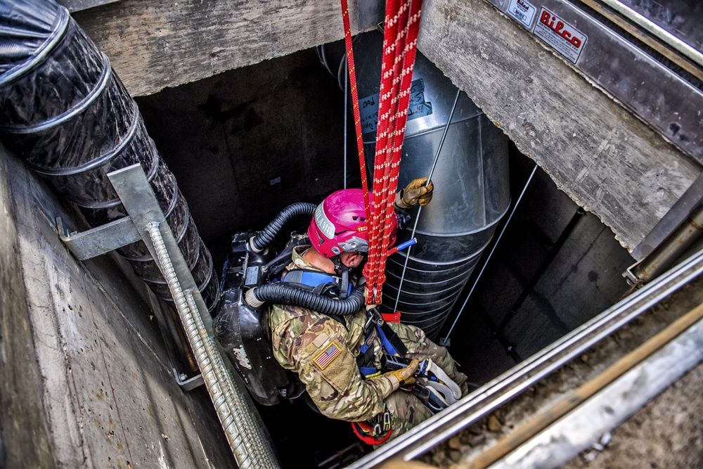 Elite Rescue Team Practices Unique Patient Removal at Belvoir Hospital