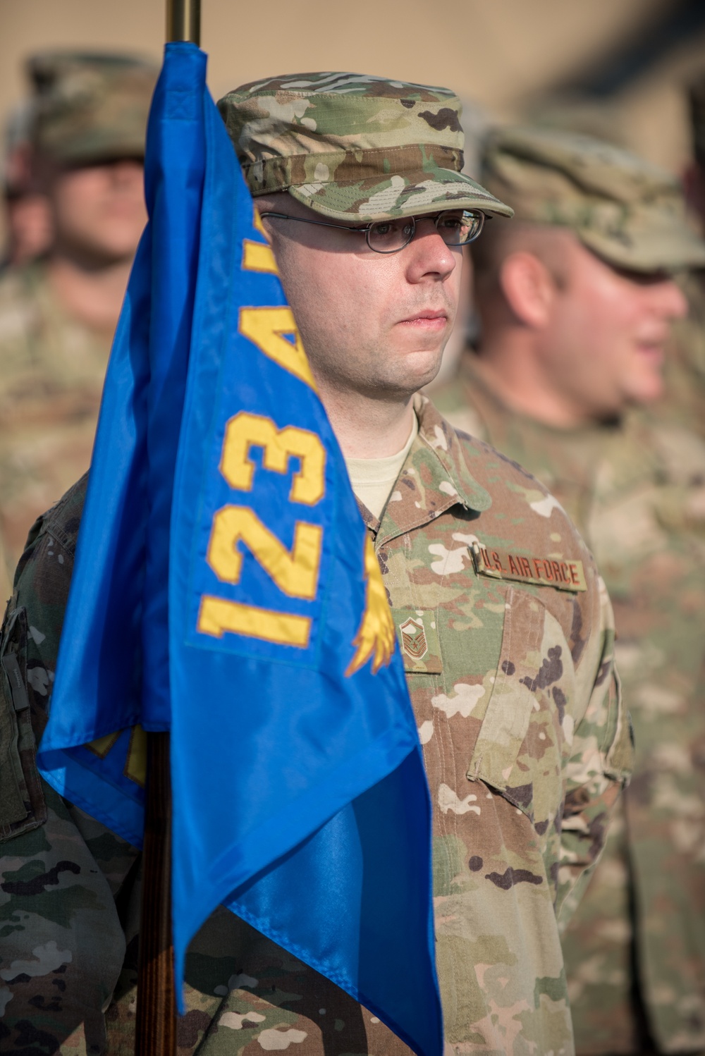 AMC commnader tours Kentucky Air Guard