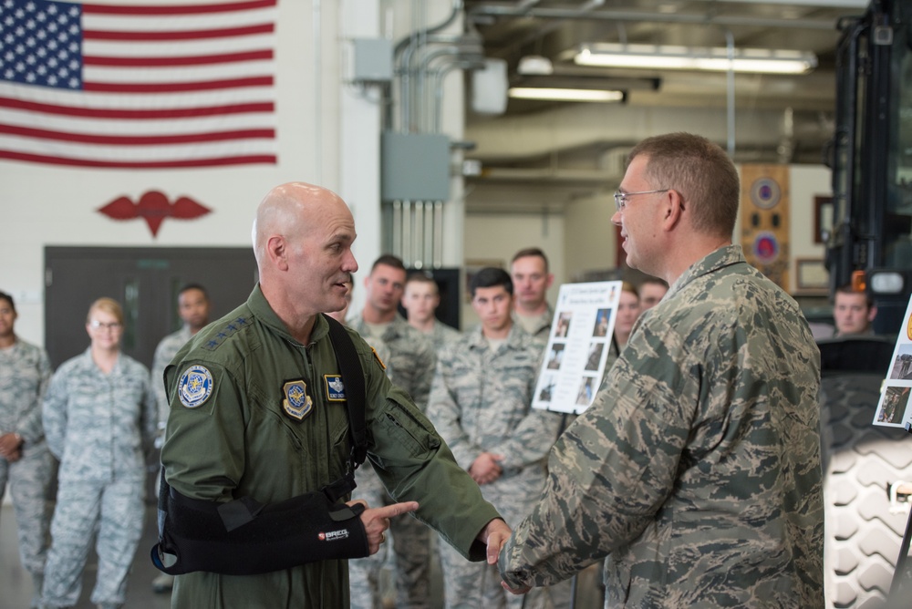 AMC commnader tours Kentucky Air Guard
