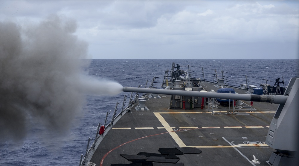 USS Sterett (DDG 104) Fires Mark 45 5-Inch Gun