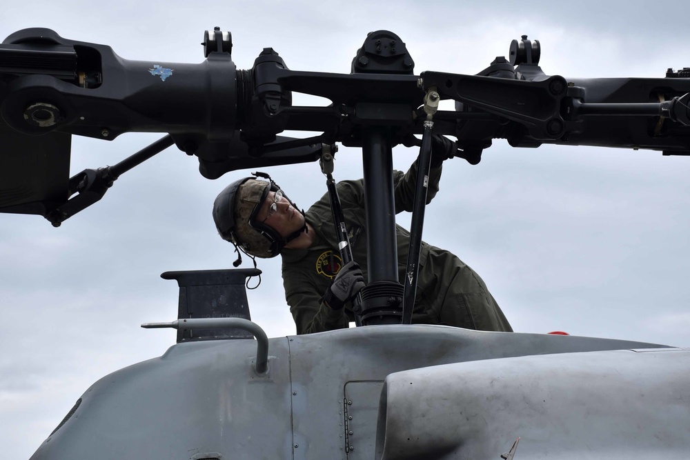 Multinational rotary-wing familiarization for first responders at Northern Strike 18