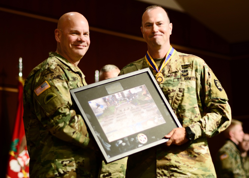 Oregon Army National Guard changes command