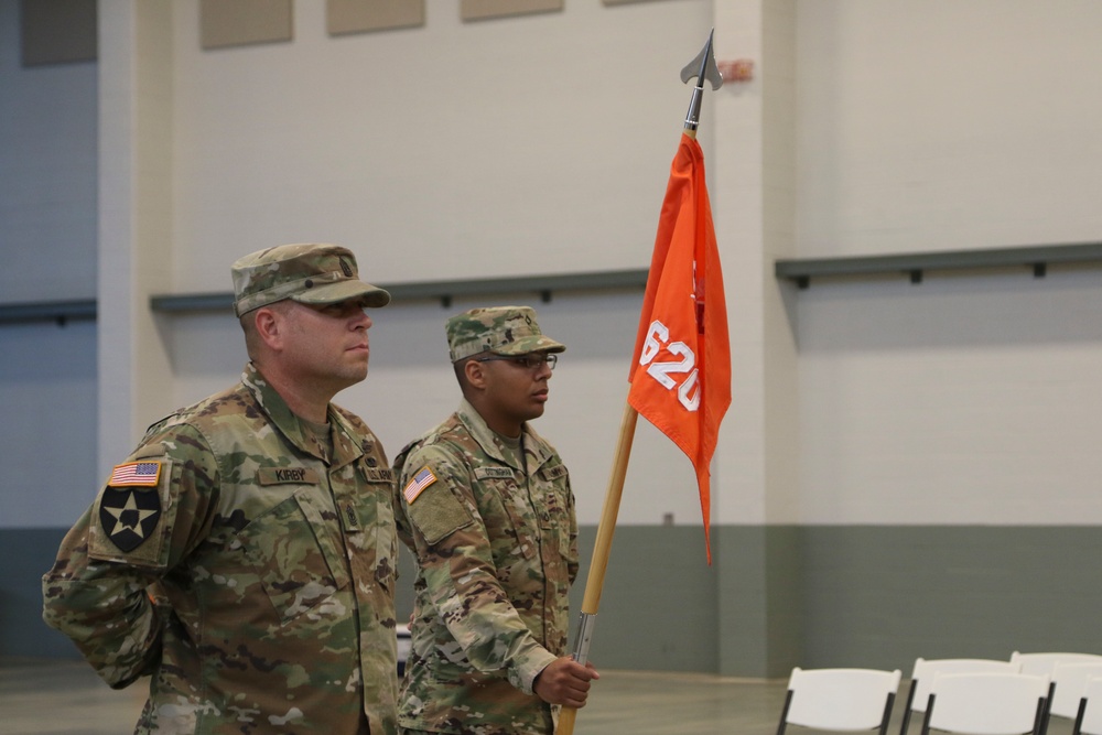 620th Signal Company holds color casing ceremony