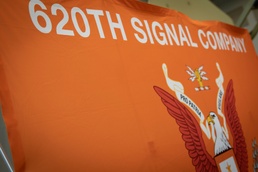 620th Signal Company holds color casing ceremony