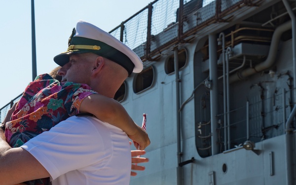 USS Oak Hill (LSD 51) Homecoming