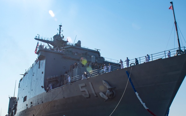 USS Oak Hill (LSD 51) Homecoming