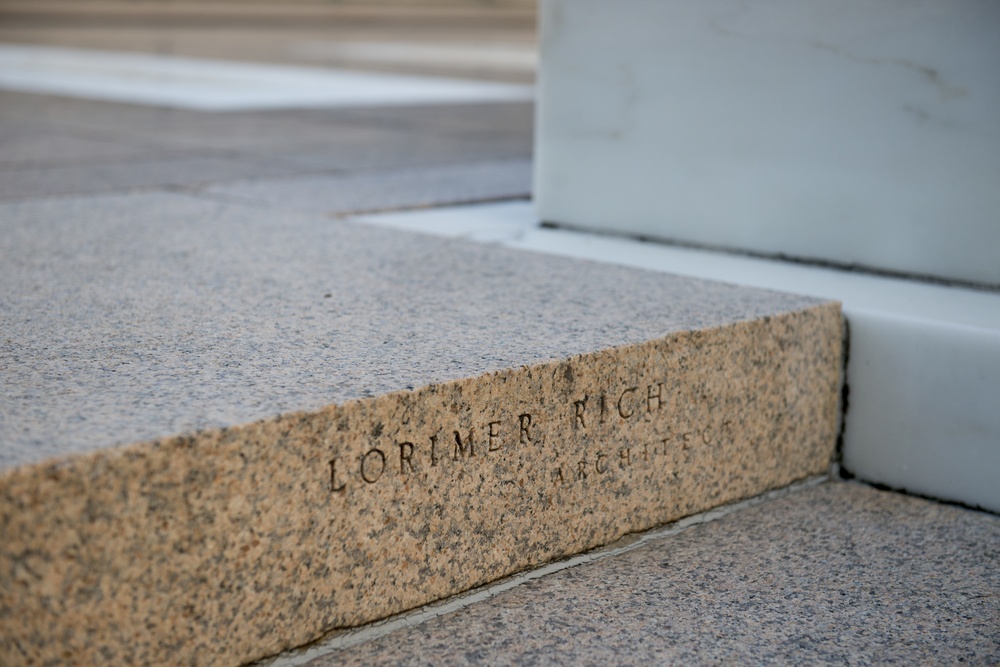 Tomb of the Unknown Soldier