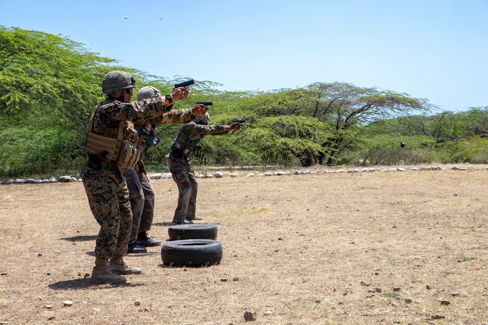 SPMAGTF-SC trains Dominican Republic’s Naval Infantry