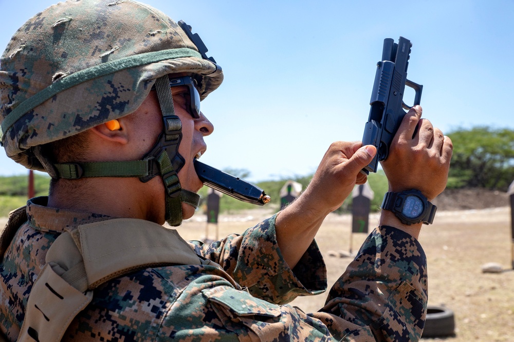 SPMAGTF-SC trains Dominican Republic’s Naval Infantry