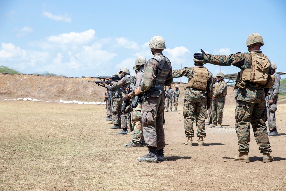 SPMAGTF-SC trains Dominican Republic’s Naval Infantry