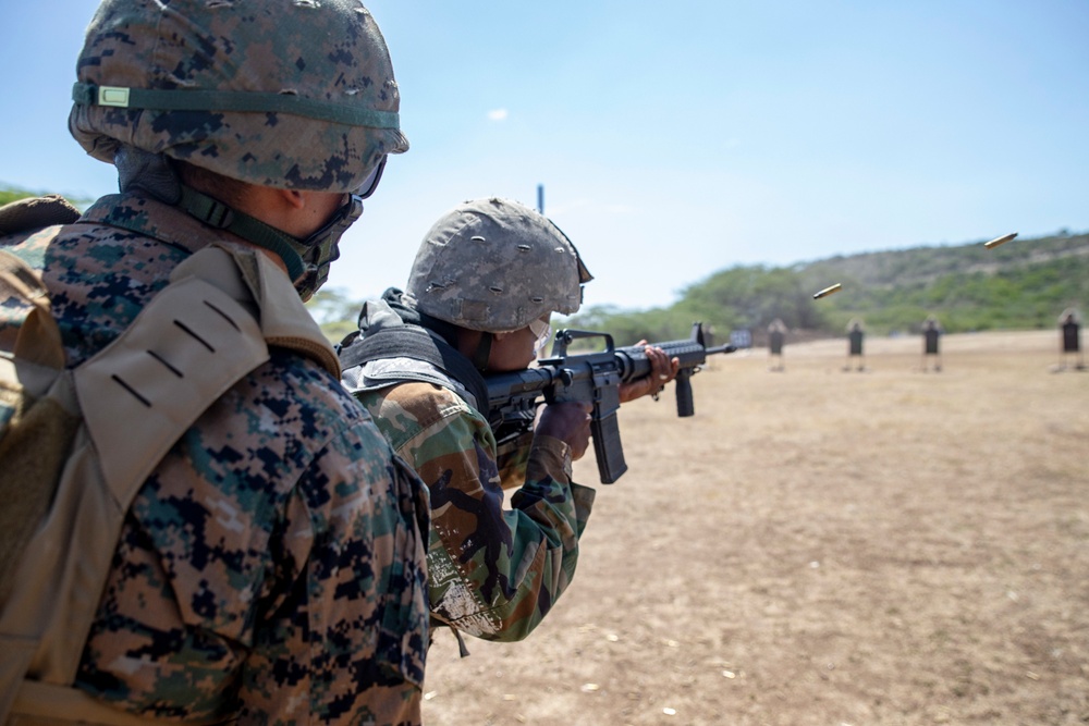 SPMAGTF-SC trains Dominican Republic’s Naval Infantry