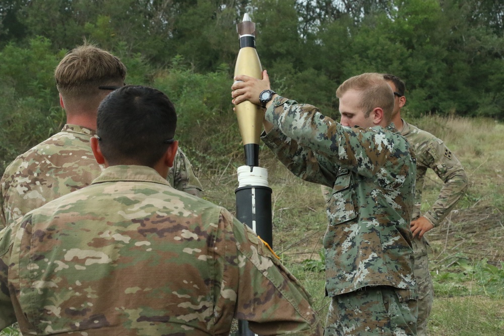ARM hosts US Troops:  Aerial/Mounted Gunnery