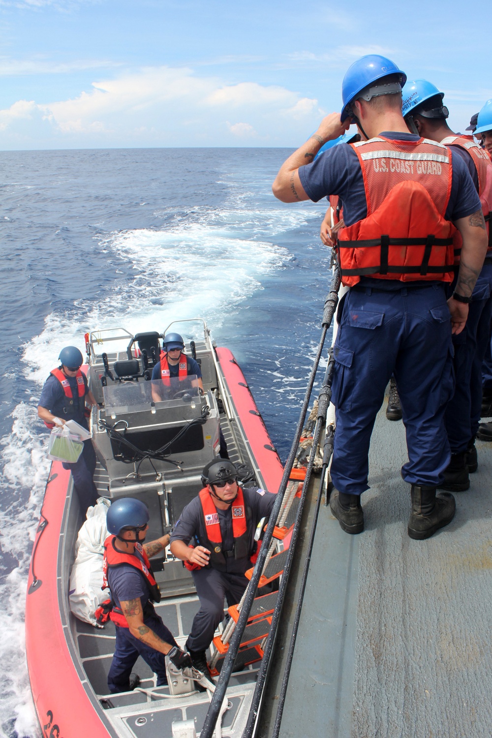 Coast Guard offloads more than 7 tons of cocaine in Port Everglades