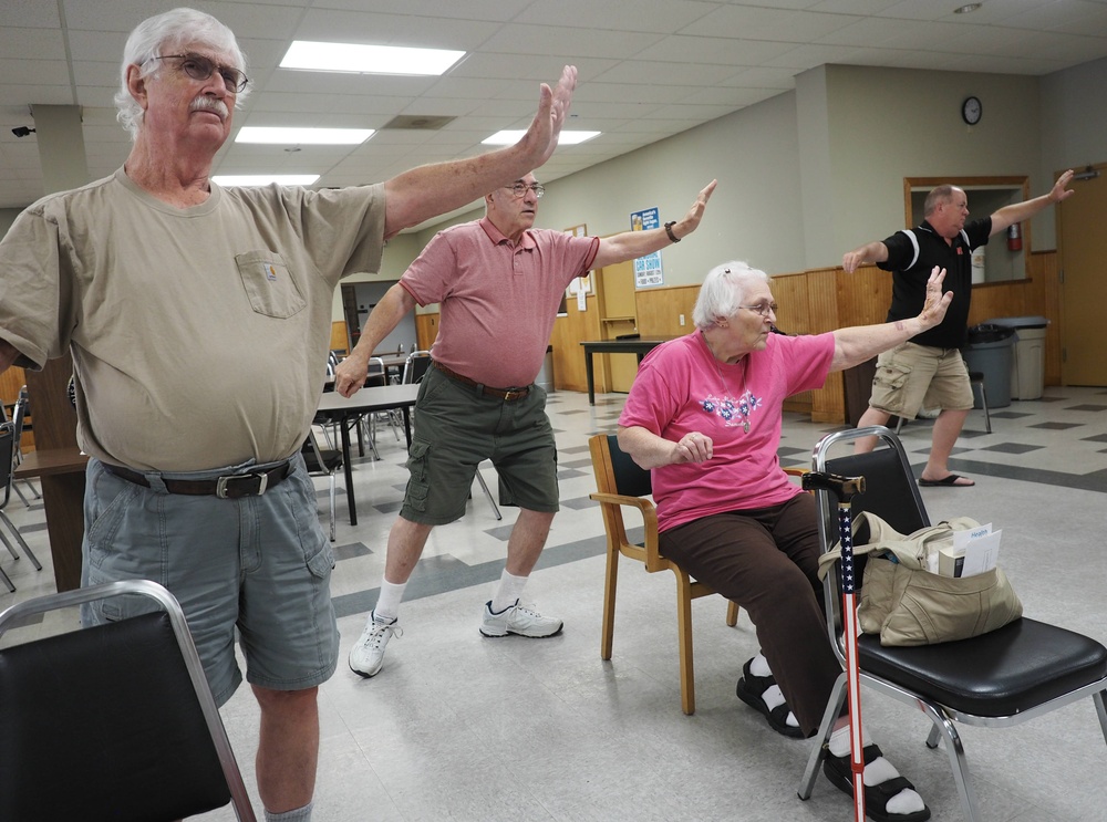 Veterans ‘grasp peacock tails’ in Tai Chi Whole Health Care class
